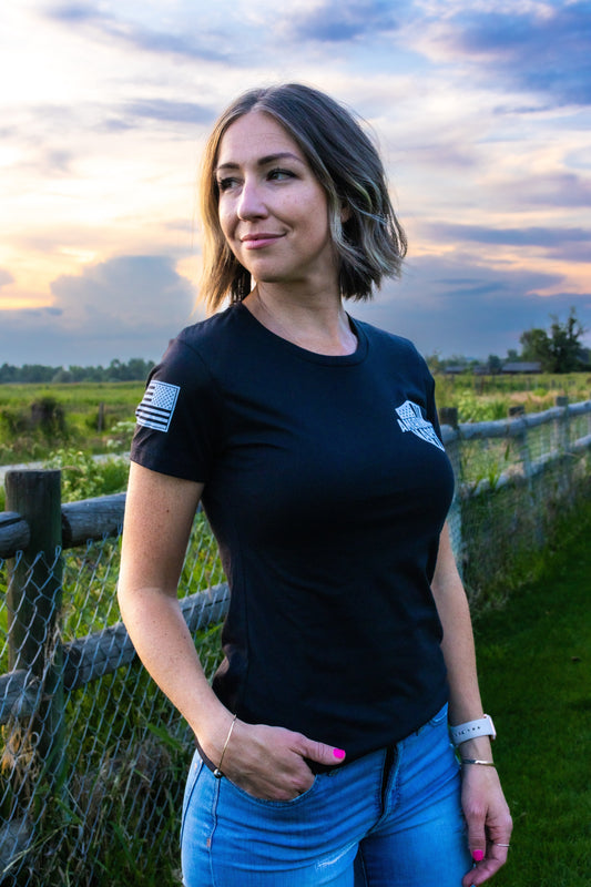 Women's Land that I Love Tee